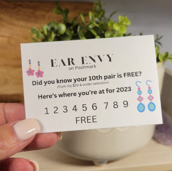 "Eres un Sol" Smiling Sun Drop Earrings - Picture 6 of 6